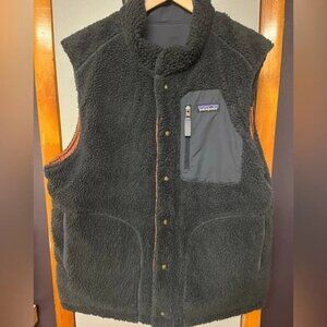 Patagonia Reversible Blue and Orange Outdoor Fleece Vest